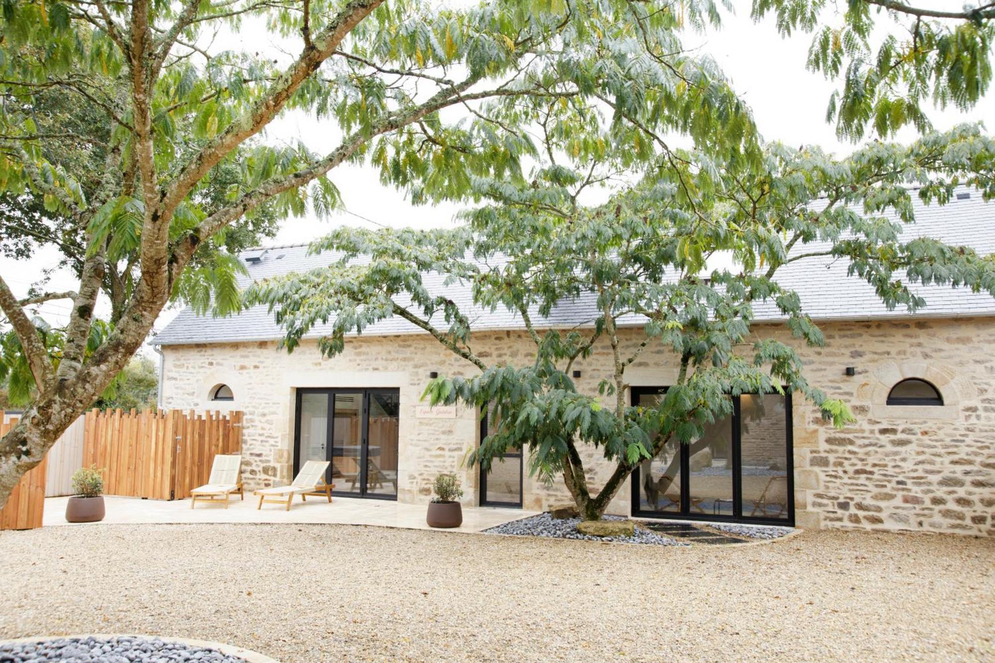 Le Domaine De Soani - Piscine Interieure, Jacuzzis & Sauna Adult Only Saint-Évarzec Kültér fotó